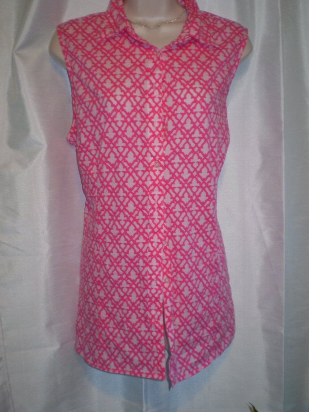 CHADWICKS PINK/WHITE BUTTON UP SLEEVELESS BLOUSE SZ 18